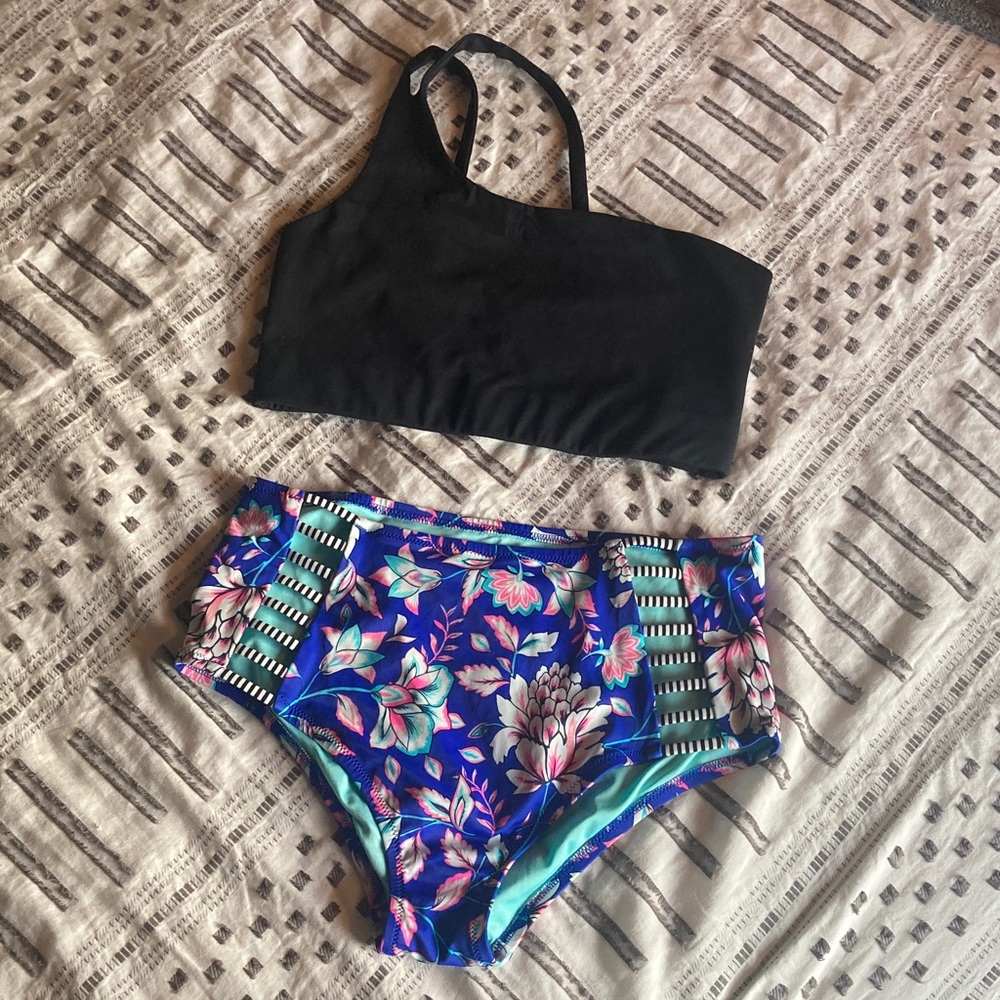 Shade & Shore/GF Collective Bikini